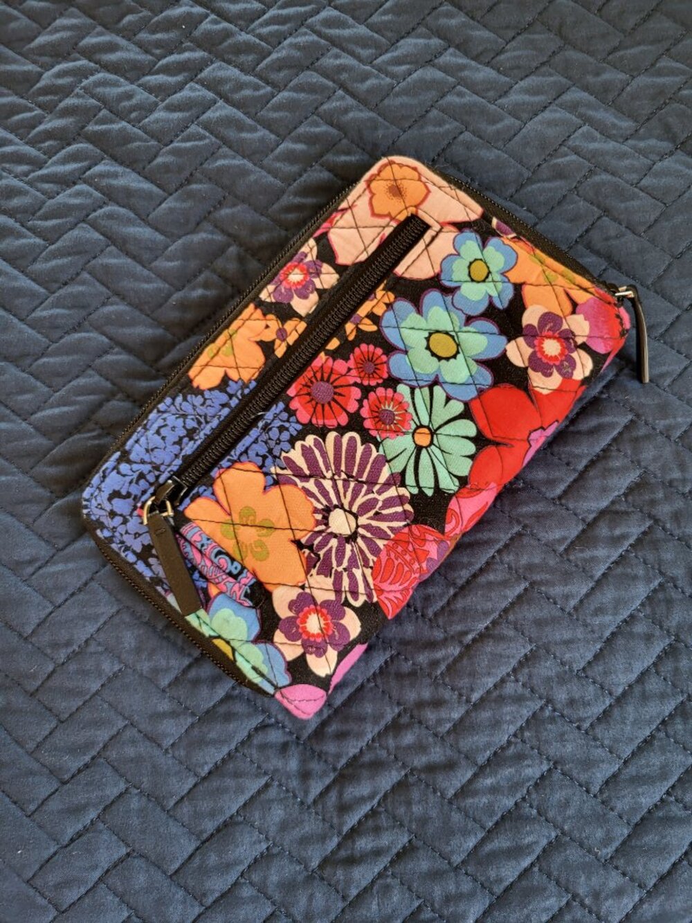 Vera Bradley Floral Fiesta wallet - Picture 3 of 5